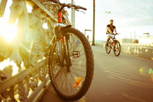 Жителям Санкт-Петербурга напоминают о правилах езды на велосипеде