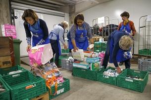 Caritas Laden mit Mitarbeiterinnen