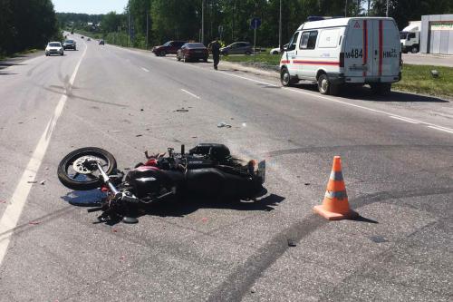 На улице Назарова в ДТП пострадал велосипедист, а на дороге Ачинск - Назарово - мотоциклист