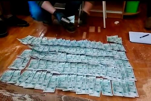 Полицейские Костромы раскрыли кражу 400 тысяч рублей