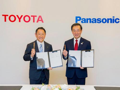 Toyota и Panasonic вместе займутся разработкой батарей для электромобилей