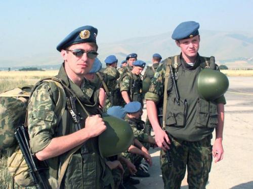Как офицеры ВДВ грабили рядовых десантников на войне в Югославии рассказал ветеран