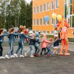 LINGUANEO:  Кольцово познакомили с мультилингвальным детским садом-школой