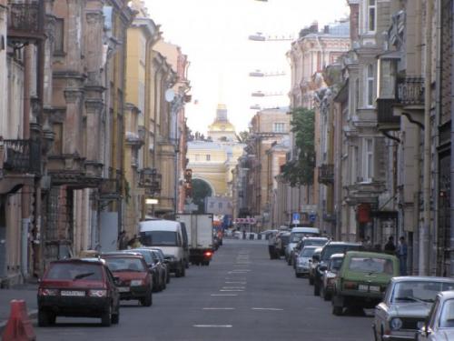 Власти Петербурга усложняют правила перевода жилых помещений в нежилые