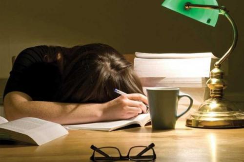Ученые выяснили, сколько нужно спать для успешной сдачи экзаменов
