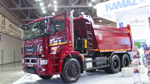 Новый в списке акционеров: Daimler Trucks стал владельцем части КАМАЗа