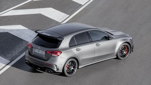 Усиленный кузов и 415 лошадок под капотом. Mercedes представил AMG A 45 и AMG CLA 45