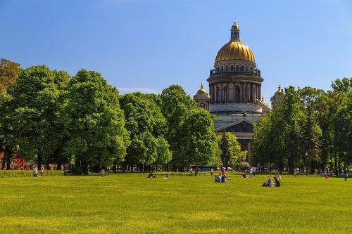 В Петербурге в среду 19 августа сохранится теплая погода